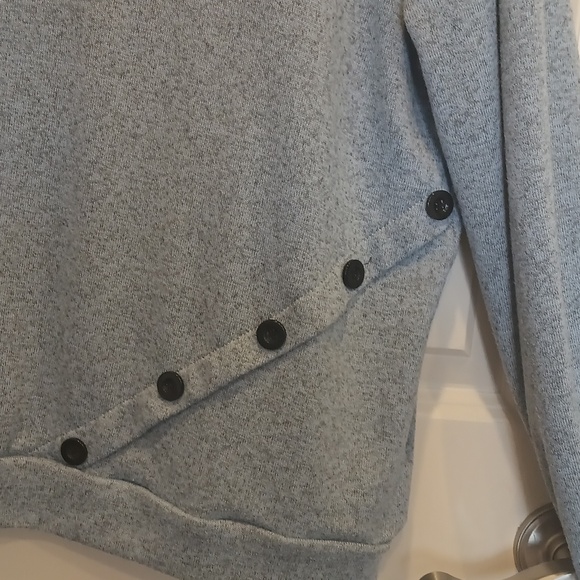 Top - Picture 3 of 3